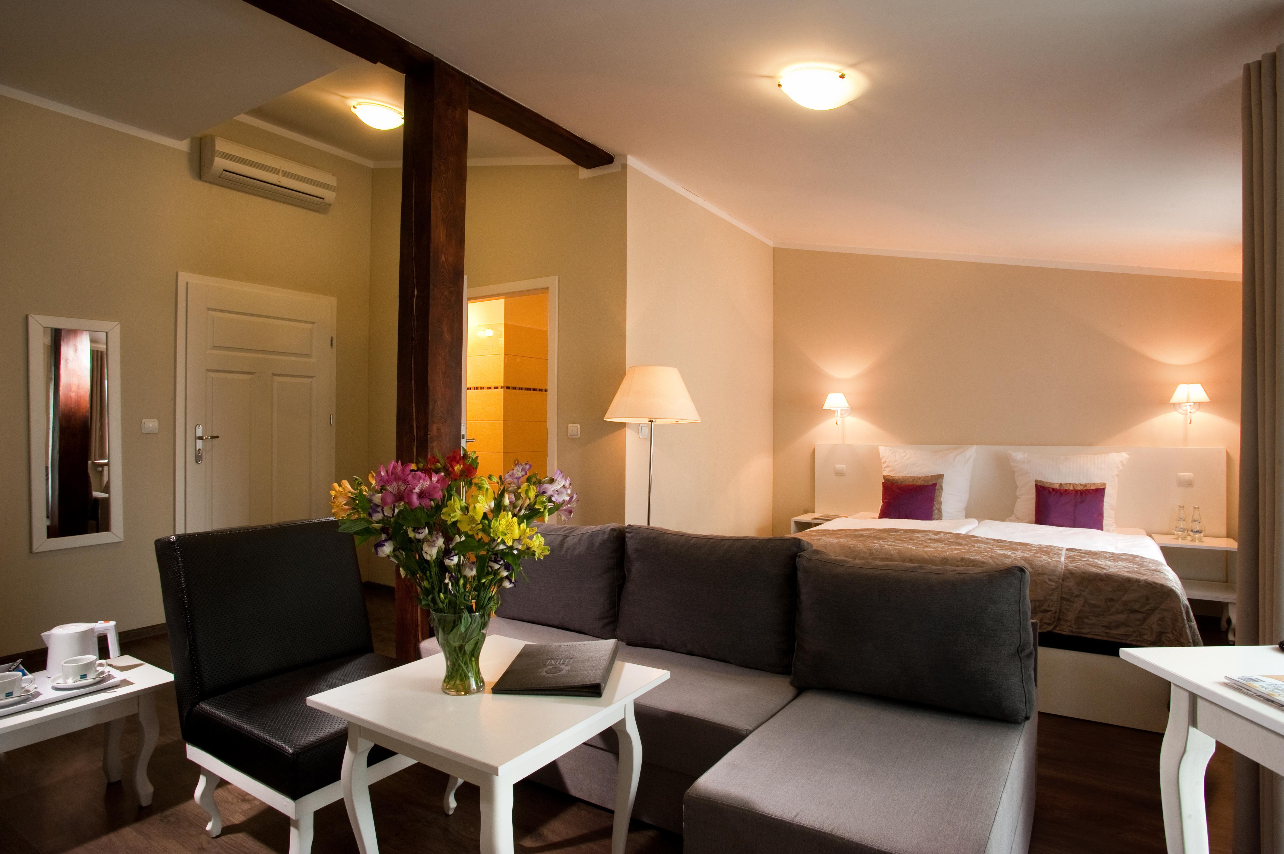 Leone Aparthotel Krakow Ngoại thất bức ảnh
