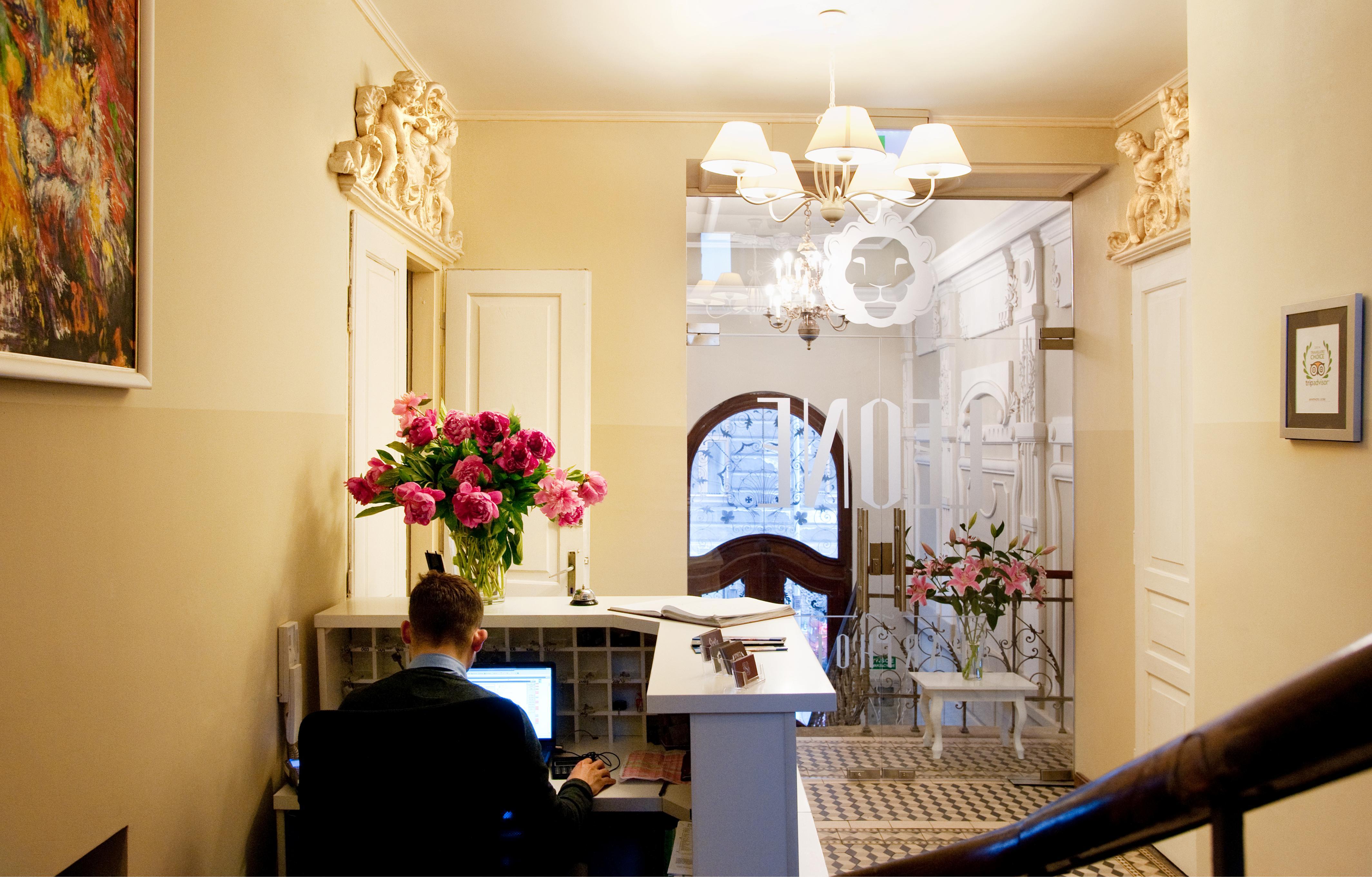 Leone Aparthotel Krakow Ngoại thất bức ảnh