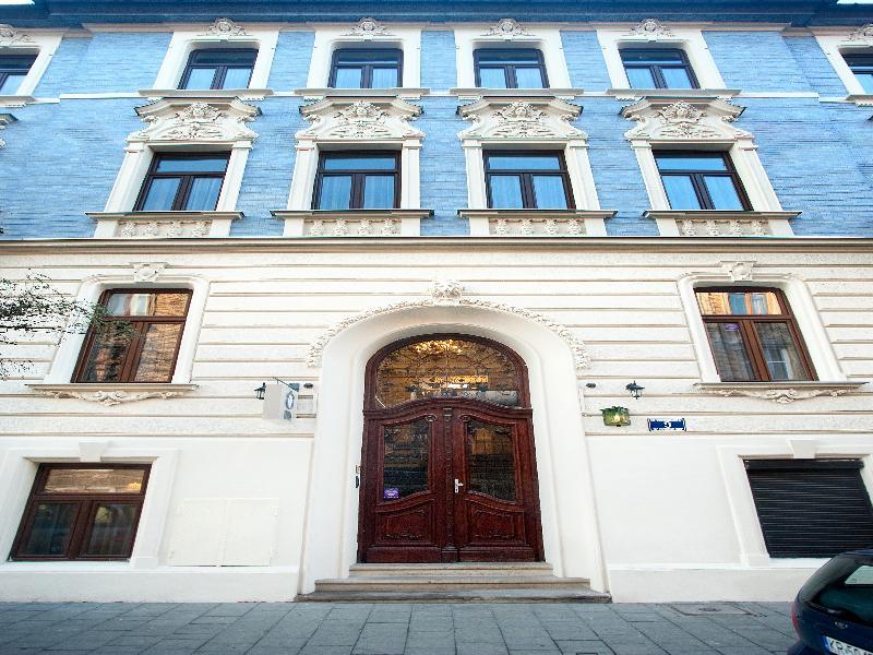 Leone Aparthotel Krakow Ngoại thất bức ảnh
