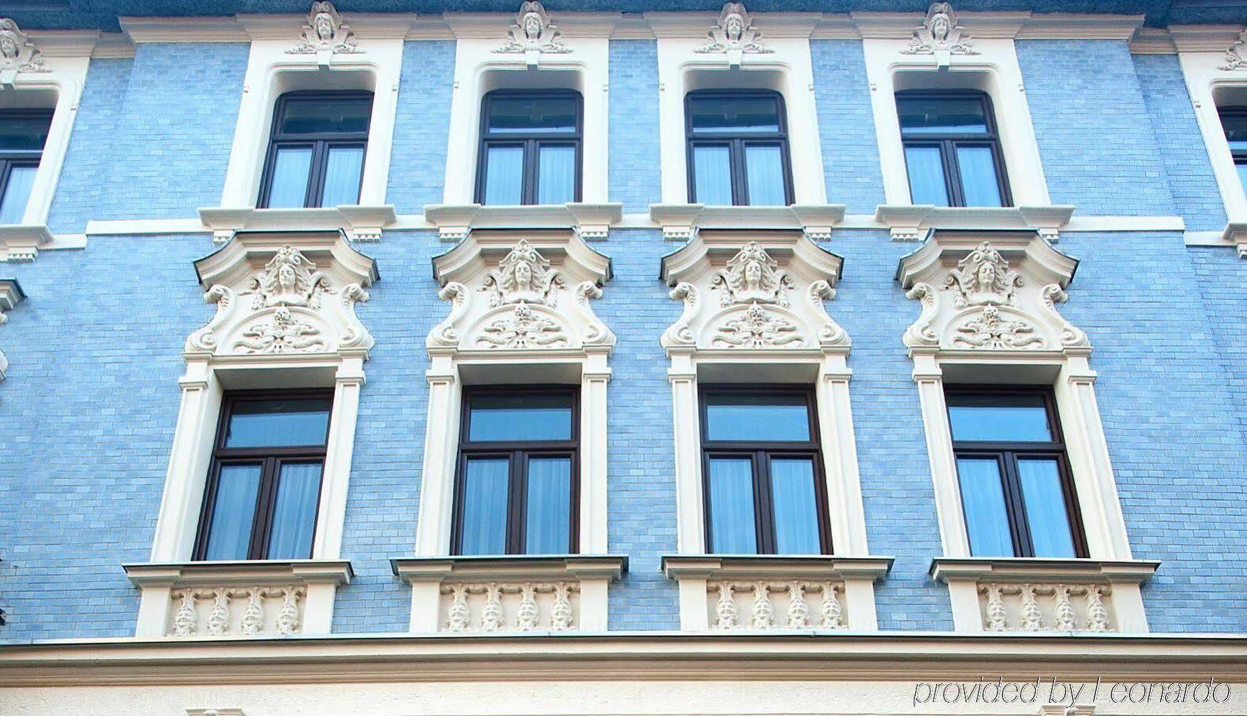 Leone Aparthotel Krakow Ngoại thất bức ảnh