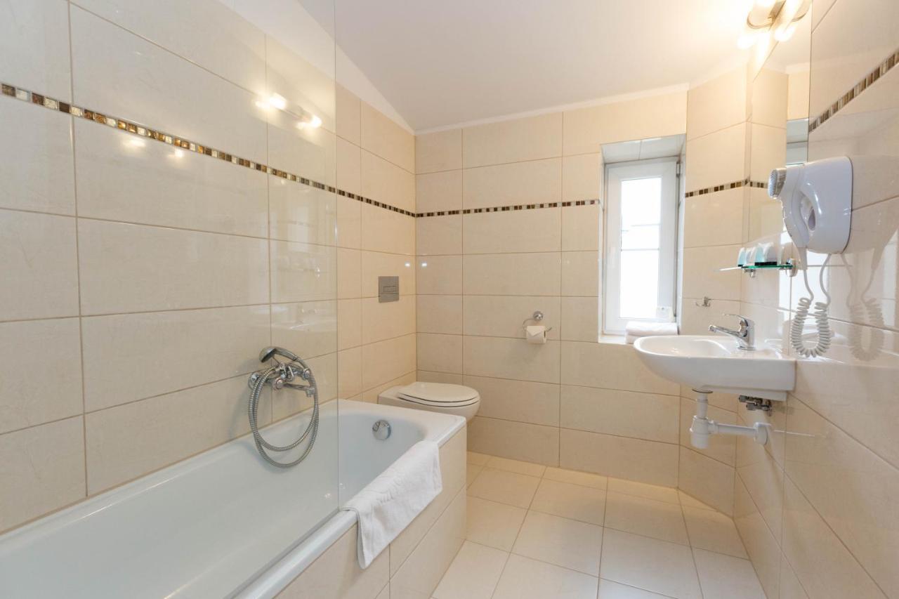 Leone Aparthotel Krakow Ngoại thất bức ảnh